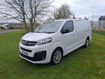 Used Vauxhall Vivaro 100 HP (73 kW) 2023 White MPV