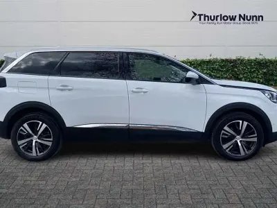 Second-hand Peugeot 5008 Allure 131 CP (96 kW) 2020 Alb SUV