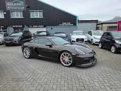 Used Porsche Cayman GT4 385 HP (283 kW) 2016 Red Coupe