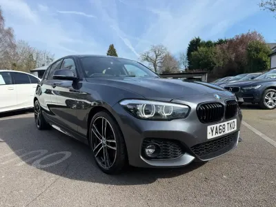 Usado BMW 118 Efficient Dynamics 2018 Gris Utilitario