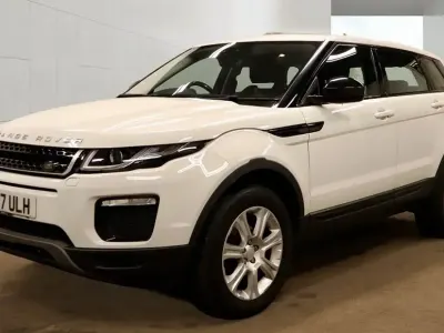Begagnad Land Rover Range Rover evoque SE 240 HK (176 kW) 2017 Halvkombi