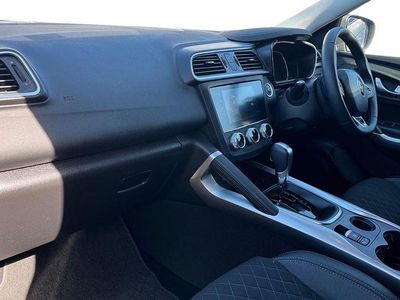 Begagnad Renault Kadjar Techno 140 HK (102 kW) 2022 Grå SUV