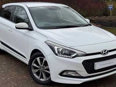 White Used 2016 Hyundai i20 Premium Hatchback | £6,990 (Fair price)