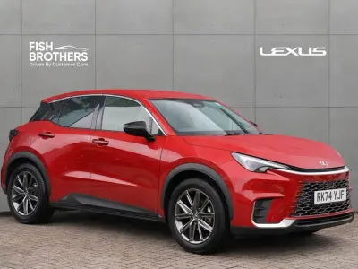 Used Lexus LBX 136 HP (100 kW) 2024 Red SUV