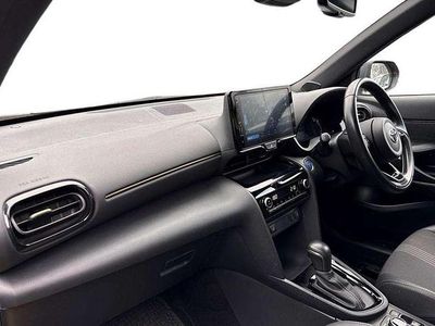 Used Toyota Yaris Cross 113 HP (83 kW) 2022 Yellow SUV