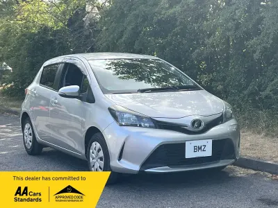 Used Toyota Yaris Edition 2015 Silver Hatchback