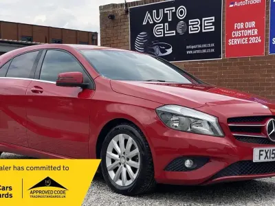 Begagnad Mercedes A180 SE 2015 Röd Halvkombi