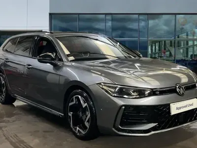 New VW Passat R-line 150 HP (110 kW) 2026 Diabase grey metallic Estate