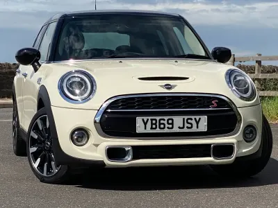 Used Mini Cooper S Exclusive 2020 Pepper white Hatchback