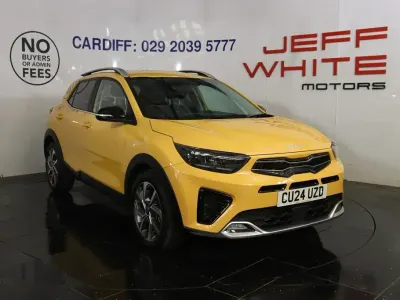 Used Kia Stonic GT-Line 100 HP (73 kW) 2024 Yellow SUV