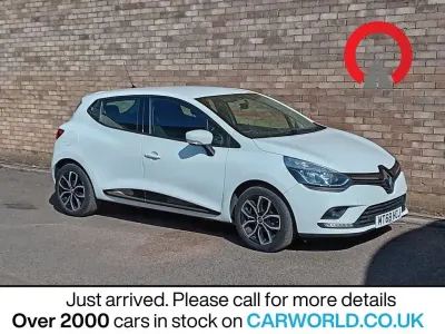 Used Renault Clio IV Play 75 HP (55 kW) 2018 White Hatchback