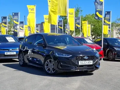 Used Ford Focus ST-Line 120 HP (88 kW) 2023 Black Hatchback