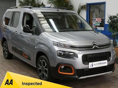 Używany Citroën Berlingo XTR 130 KM (95 kW) 2022 Szary Minivan