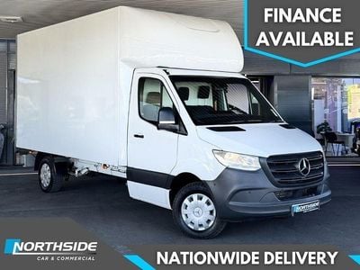 Używany Mercedes Sprinter Progressive 143 KM (105 kW) 2021 Biały Van