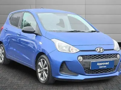 Used Hyundai i10 67 HP (49 kW) 2019 Blue Hatchback