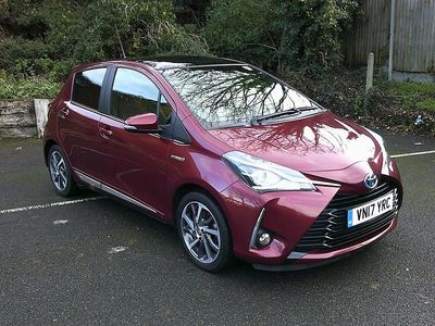 Red Used 2017 Toyota Yaris Hybrid Hatchback | £10,995 (A bit pricey)