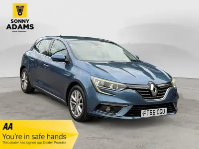 Używany Renault Mégane Dynamique 130 KM (95 kW) 2017 Niebieski Hatchback
