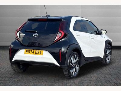 Used Toyota Aygo X 72 HP (52 kW) 2024 White SUV