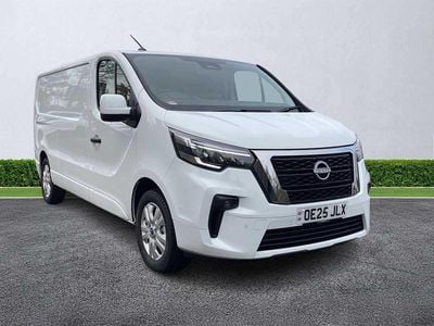 White New 2025 Nissan Primastar Tekna MPV | £23,754 (Good price)