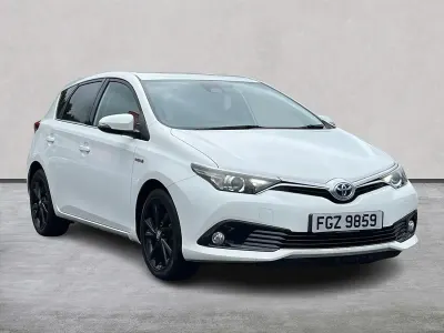 Used Toyota Auris Hybrid