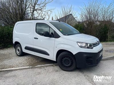 Used Citroën Berlingo 100 HP (73 kW) 2023 White MPV