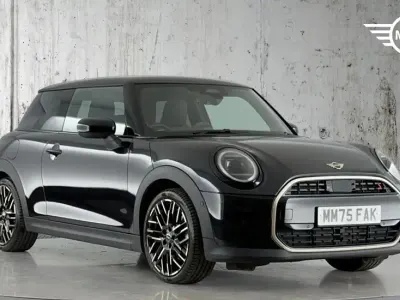 Used Mini Cooper S Hatch 201 HP (147 kW) 2025 Black Hatchback