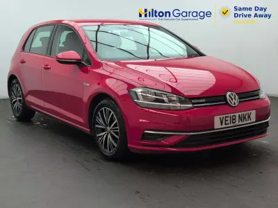 Used VW Golf VII SE 130 HP (95 kW) 2018 Red Hatchback
