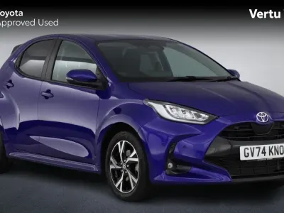 Used Toyota Yaris Design 116 HP (85 kW) 2024 Juniper blue (metallic paint) Hatchback