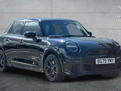 Used Mini Cooper Sport 114 kW (156 HP) 2025 Black Hatchback