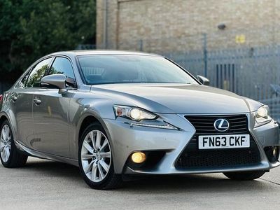 Lexus IS300h