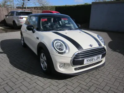 Used Mini Cooper Hatch 2018 White Hatchback