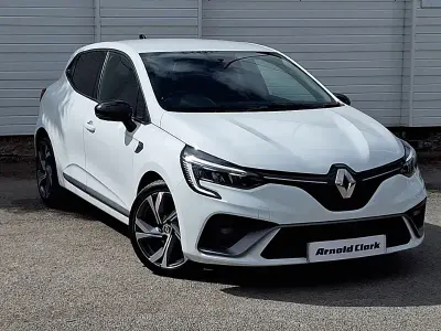 Used Renault Clio V RS Line 90 HP (66 kW) 2023 White Hatchback