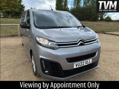 Begagnad Citroën Dispatch 2022 Grå Minibuss