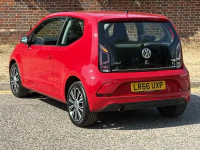 Used VW up! high up! 90 HP (66 kW) 2016 Red Hatchback
