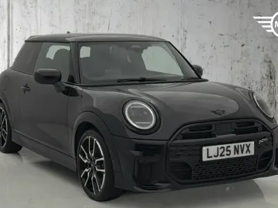 Used Mini Cooper S Hatch 201 HP (147 kW) 2025 Black Hatchback
