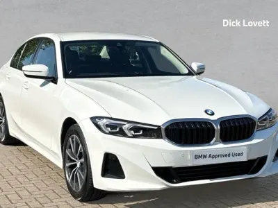 Used BMW 320 Sport Line 187 HP (137 kW) 2023 White Sedan