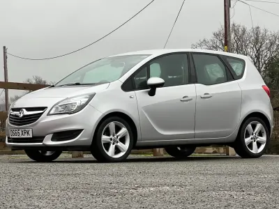 Second-hand Vauxhall Meriva 2015 Argintiu Monovolum