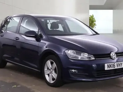 Used VW Golf VII Edition 110 HP (80 kW) 2016 Blue Hatchback