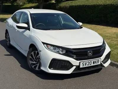 Used Honda Civic SE 126 HP (92 kW) 2020 White Hatchback
