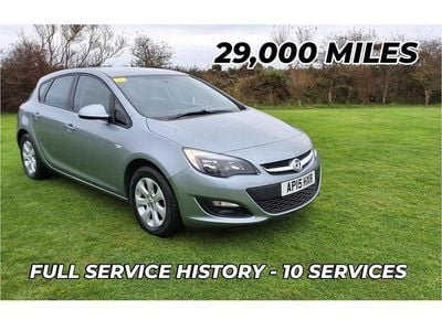 Silver Used 2015 Vauxhall Astra Design Edition Hatchback | £6,495 (Fair price)