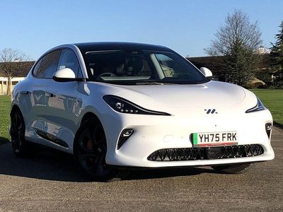 Used MG IM6 553 kW (752 HP) 2025 White SUV