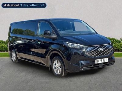 Usado Ford E-Transit Limited 100 kW (136 HP) 2025 Preto Van