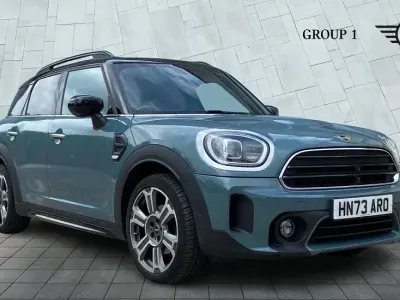 Używany Mini Cooper Countryman Exclusive 136 KM (100 kW) 2023 Zielony SUV