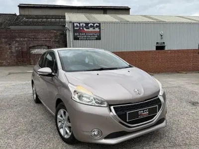 Second-hand Peugeot 208 Active 68 CP (50 kW) 2013 Roz Hatchback