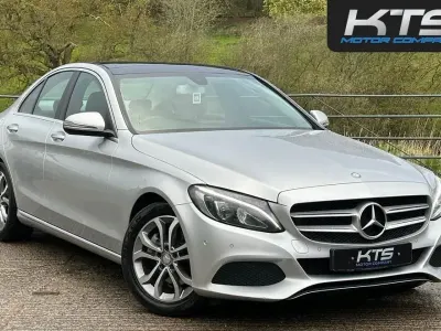 Usado Mercedes C220 Premium 170 HP (125 kW) 2016 Prateado Sedan