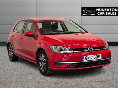 Used VW Golf VII SE 125 HP (91 kW) 2017 Red Hatchback