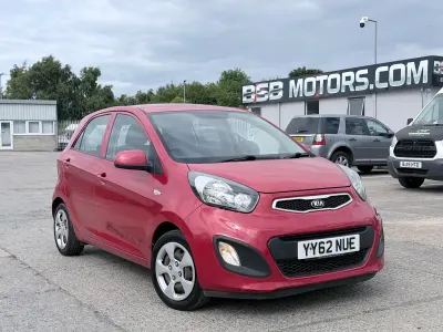 Used Kia Picanto Air 68 HP (50 kW) 2013 Red Hatchback