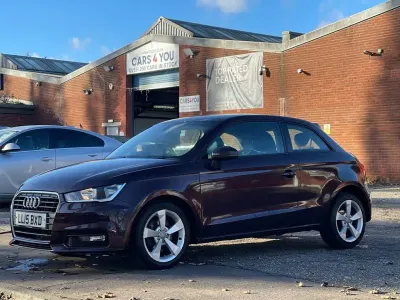 Używany Audi A1 Sport 123 KM (90 kW) 2015 Czerwony Hatchback