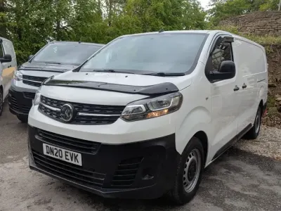Używany Vauxhall Vivaro Edition 100 KM (73 kW) 2020 Biały Minivan