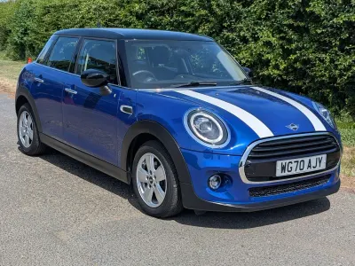 Used Mini Cooper Classic 136 HP (100 kW) 2020 Blue Hatchback